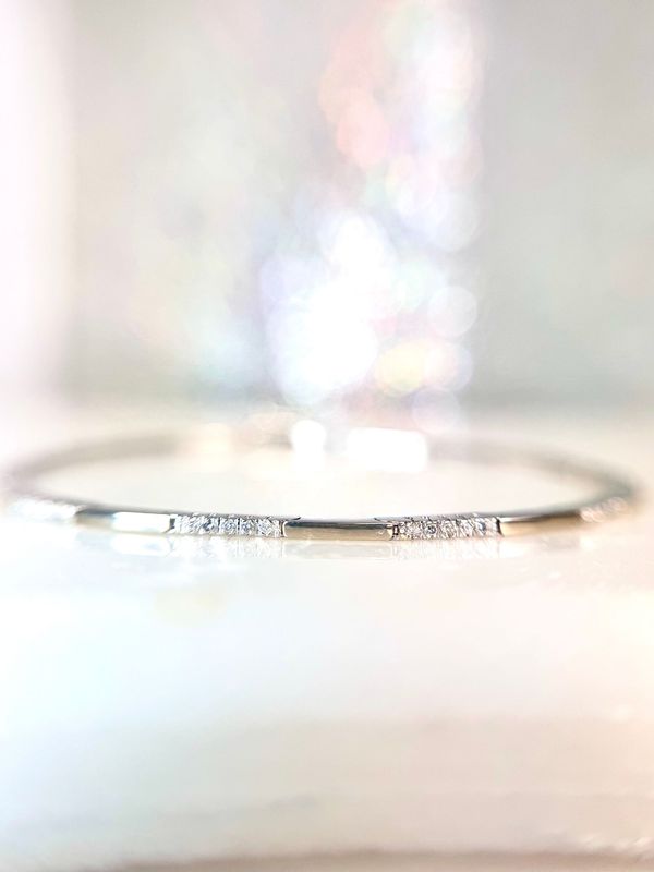 EST220  Estate 14k White Gold .15 ct Total Weight Petite Diamond Bracelet