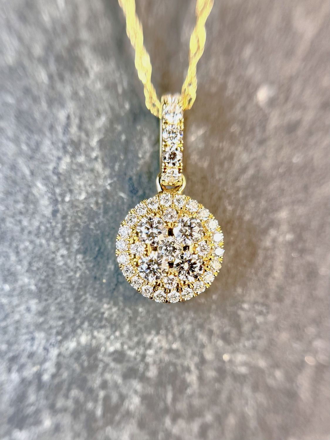 25191925 14k Yellow Gold 1/3cttw Diamond Cluster Necklace 25191925 14k Yellow Gold 1/3cttw Diamond Cluster Necklace