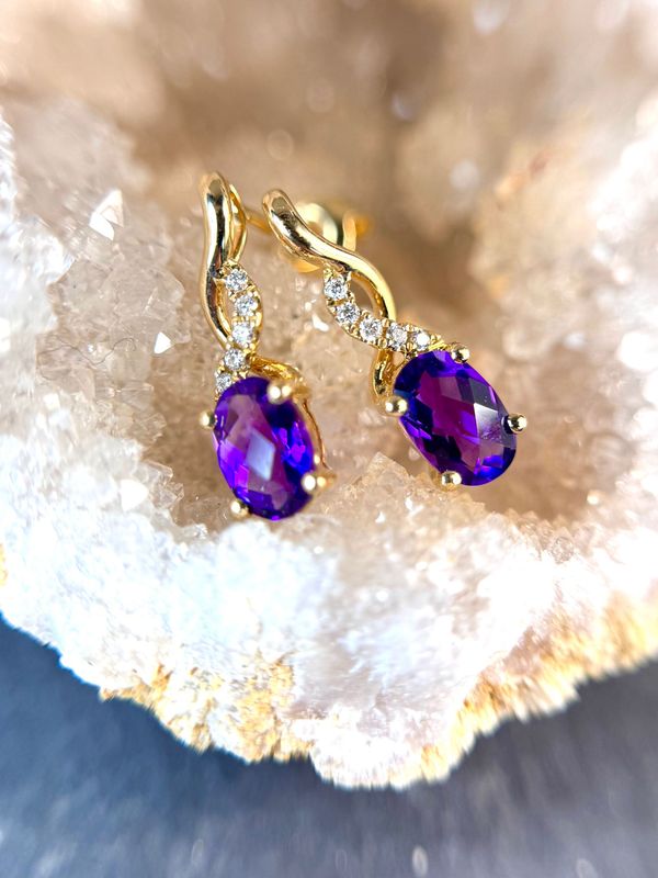 YCH  Y370910EYAM  14k Yellow Gold Amethyst & Diamond Earrings
