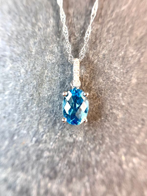 YCH  Y341398WPTP  14k White Gold Blue Topaz & Diamond Necklace YCH  Y341398WPTP  14k White Gold Blue Topaz & Diamond Necklace