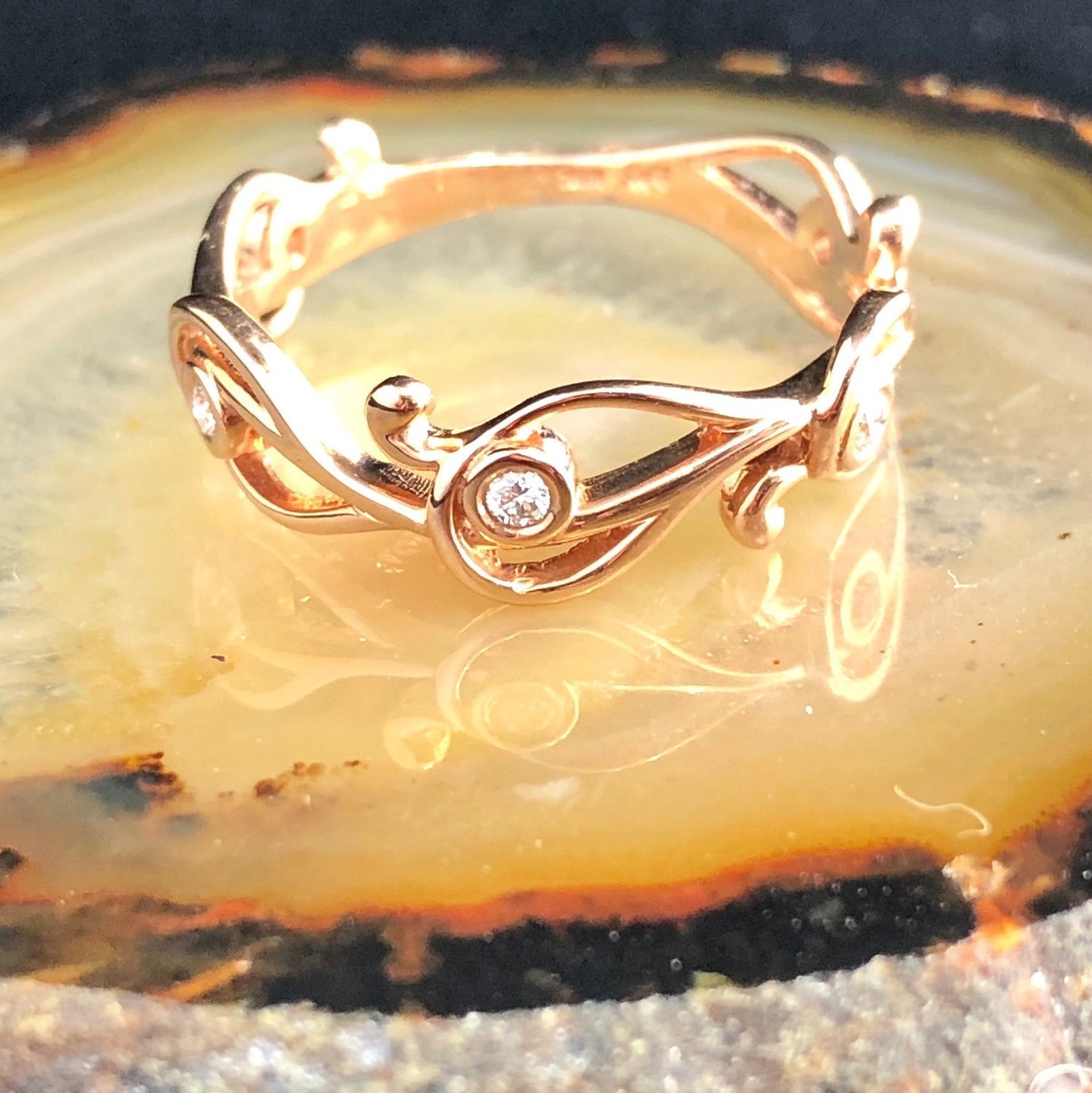 Grandeur R3529  14k Rose Gold Diamond  Grandeur R3529  14k Rose Gold Diamond "Vine" Ring