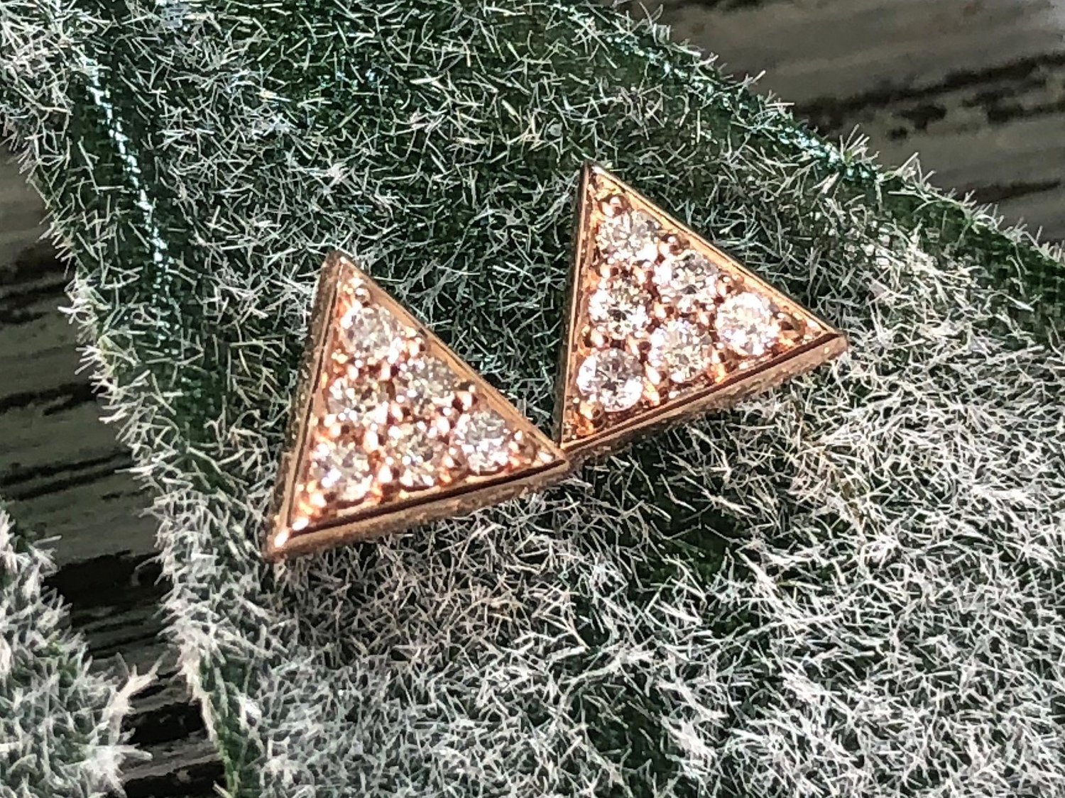 Grandeur E957  14k Rose Gold Cluster Diamond Triangle Earrings