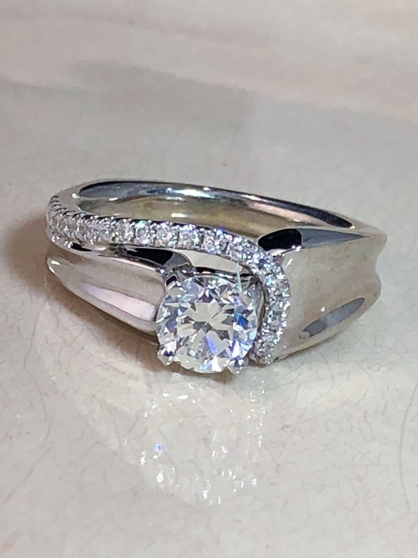 Wilkerson B301591  14k White Gold .68cttw Diamond Engagement Ring (Clearance)