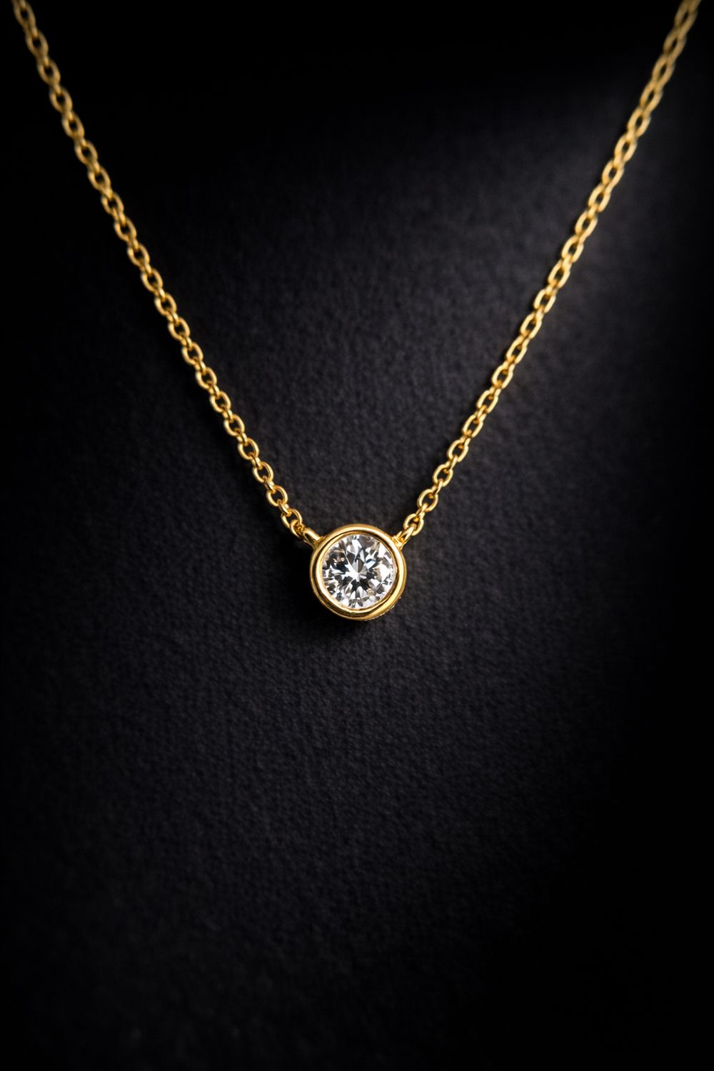 NK110 10k Yellow Gold Diamond Bezel Necklace NK110 10k Yellow Gold Diamond Bezel Necklace