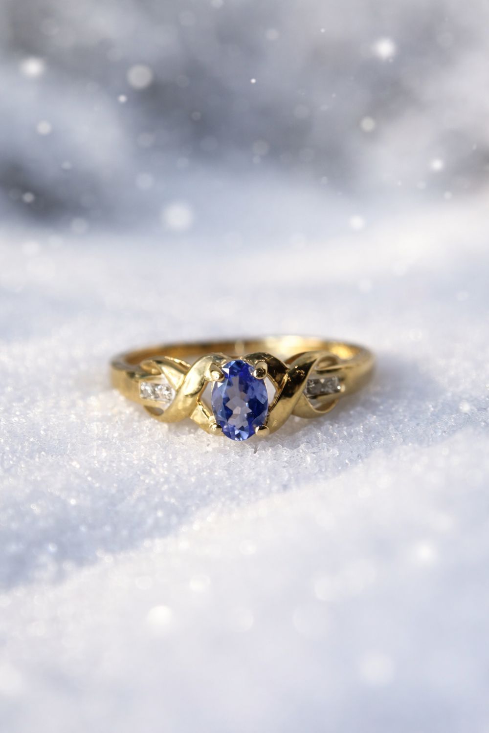EST296  14k Yellow Gold Estate Tanzanite & Diamond Ring