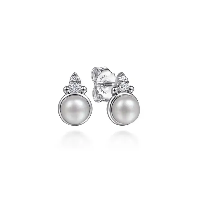 Gabriel EG15429SV5PB Sterling Silver Pearl & Diamond Stud Earrings Gabriel EG15429SV5PB Sterling Silver Pearl & Diamond Stud Earrings