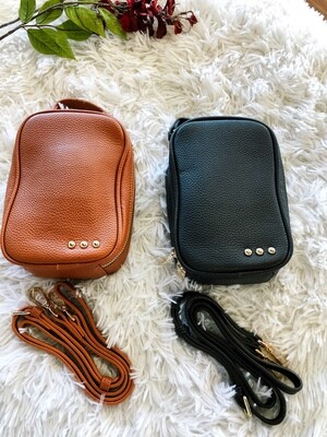Brown Full Gold Zipper Cross Body Brown Full Gold Zipper Cross Body