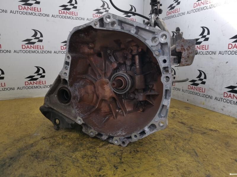Cambio Toyota Yaris III 1.0 Benzina 69CV 51KW 303000D190