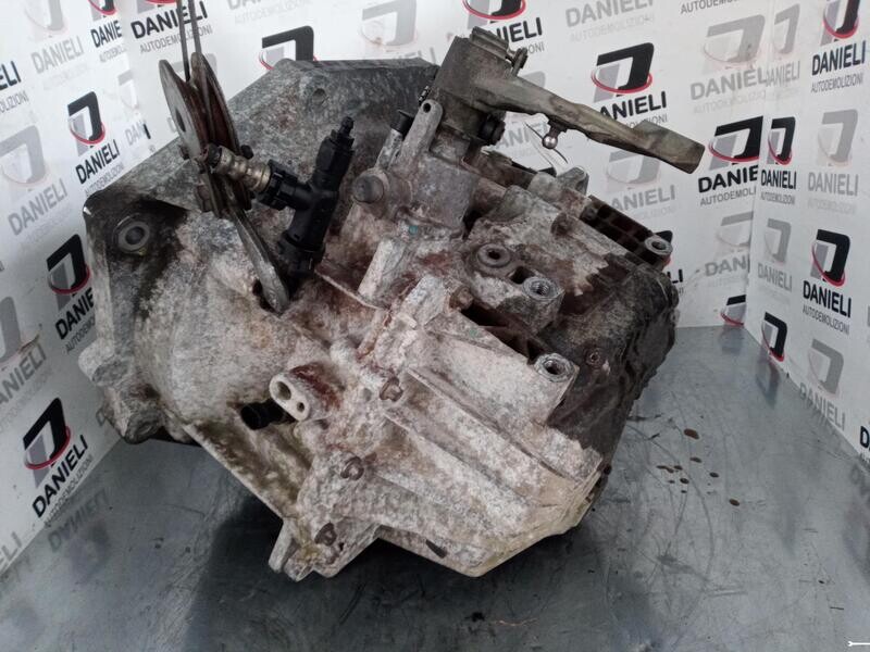 Cambio 6 Marce Opel Zafira B 1.9 CDTI 120CV 88KW 93191620