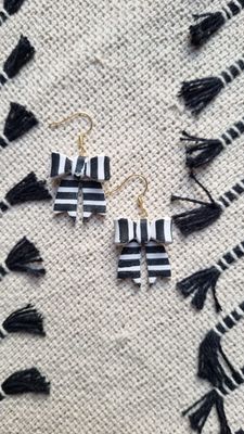 Striped bows