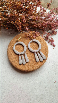 Slate hoop drops