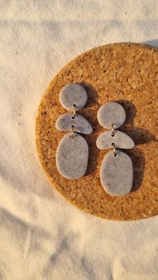 Organic stone