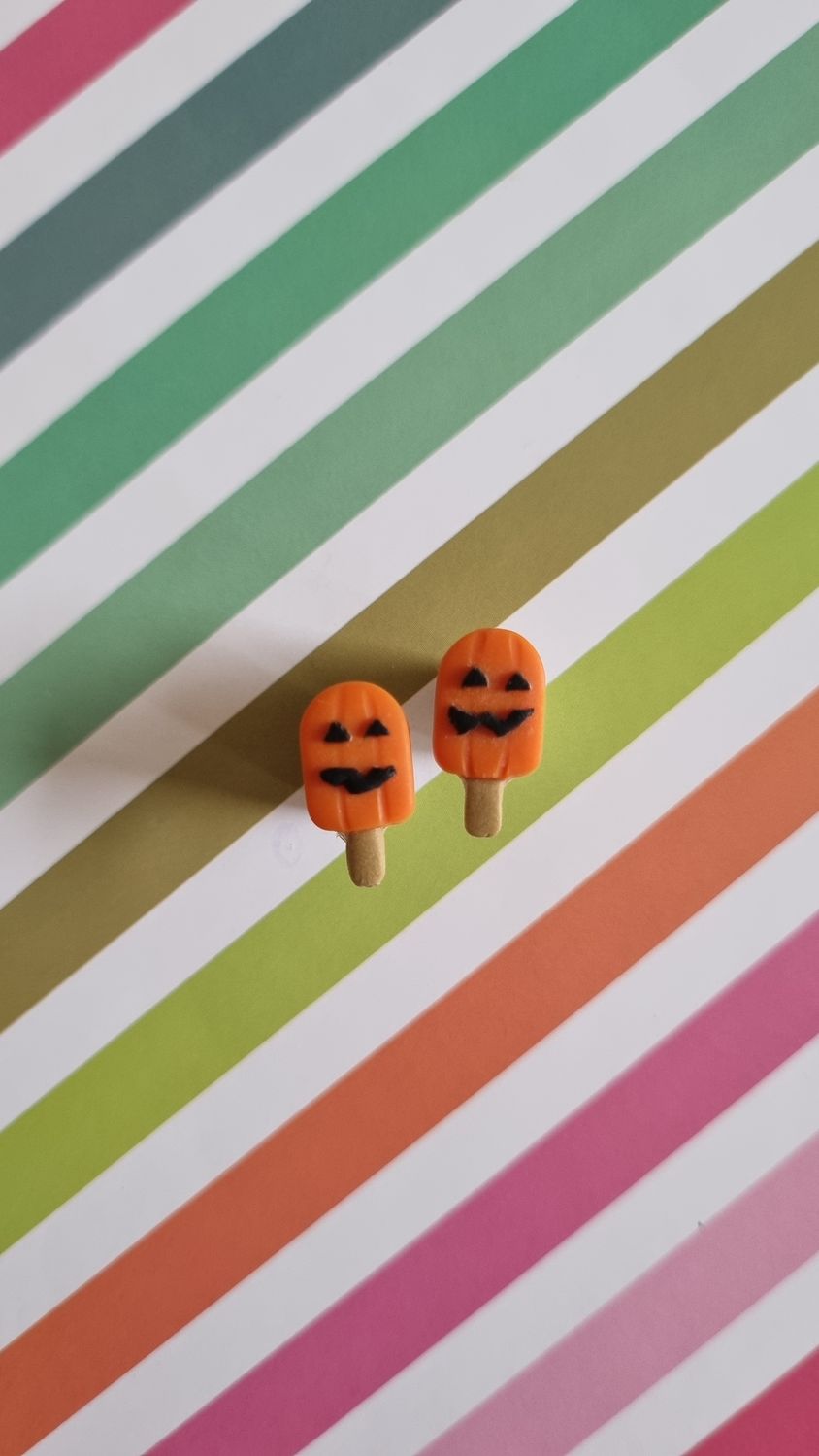 Jack-o&#39;-lantern ice-cream