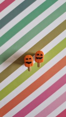 Jack-o&#39;-lantern ice-cream