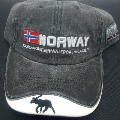 Scandinavian Explorer Black Ballcap Moose Norway