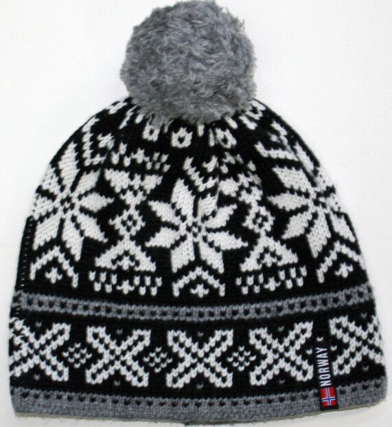 Knit Hat Snowflakes Black/white/grey