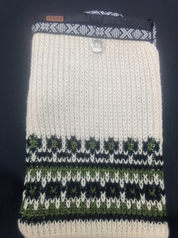 Steller-Nordic Wool Purse