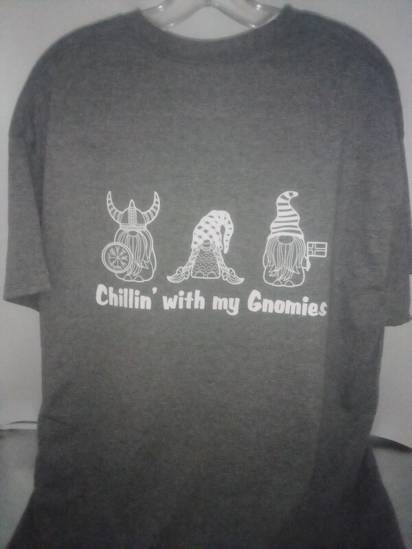 Tshirt Chilling Gnomies L