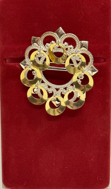 Solje-Brooch-white