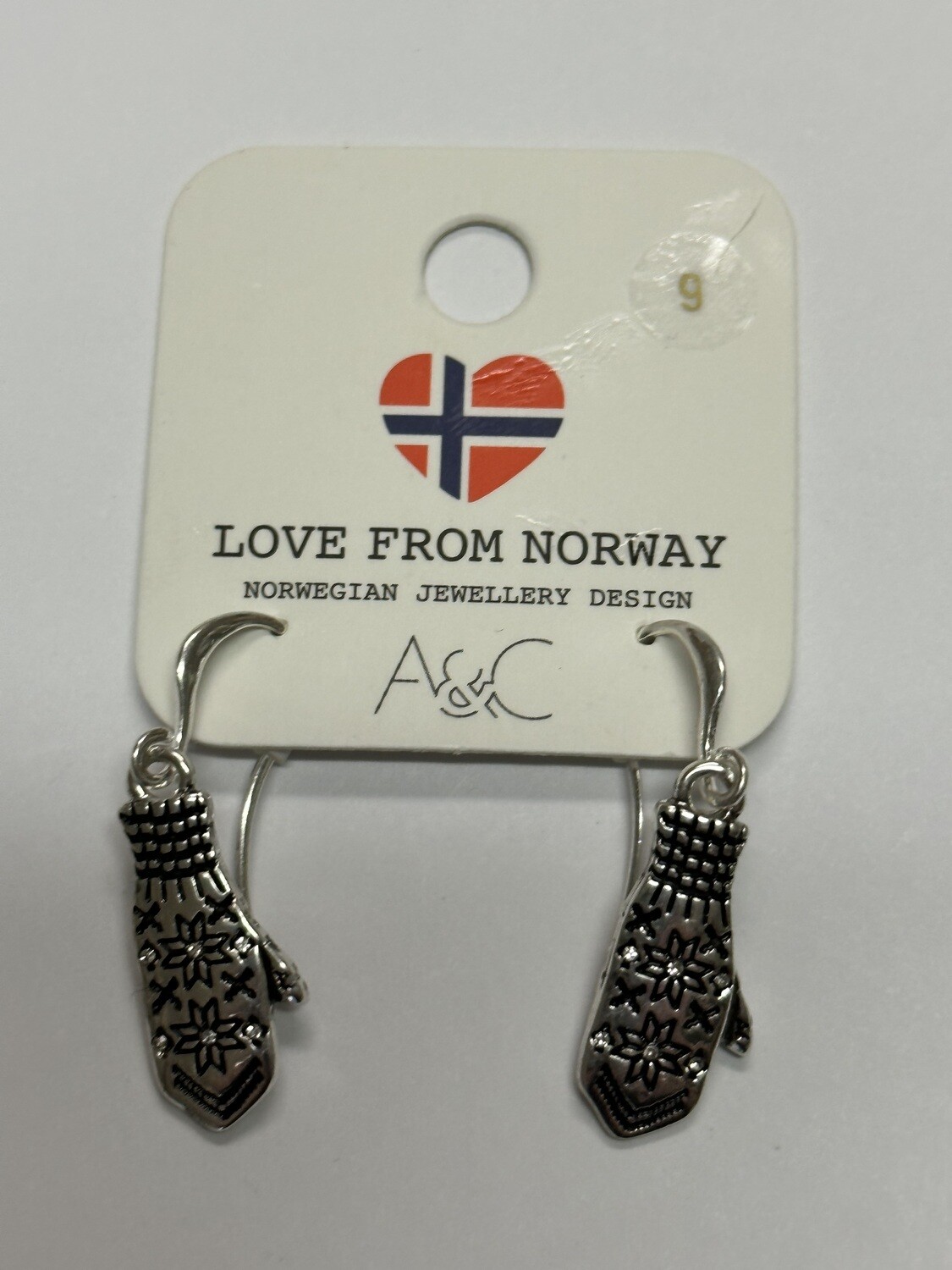 A&amp;C Earrings Nordic Mitten