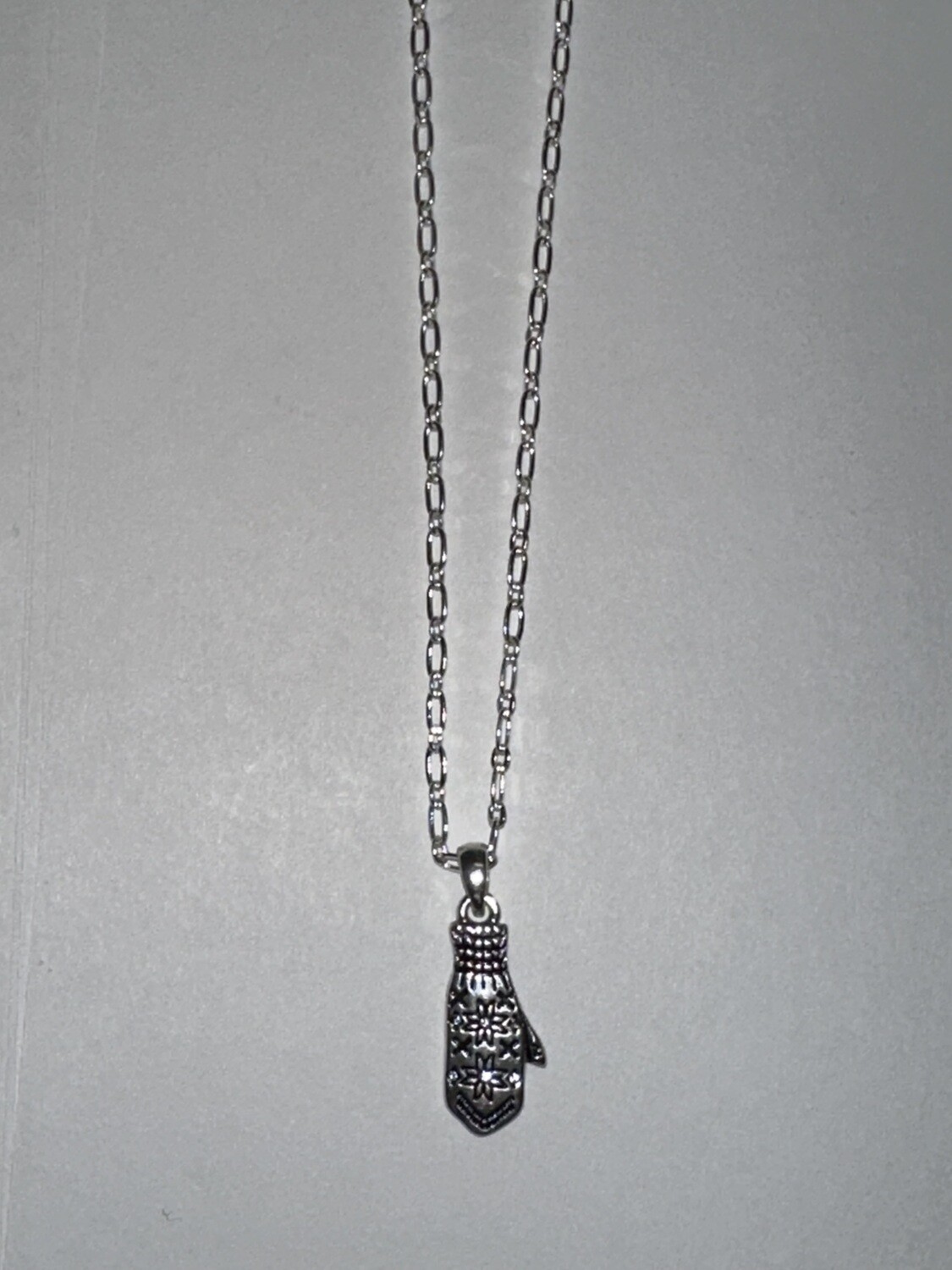 A&amp;C Necklace Nordic Mitten