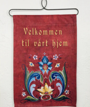 Garden Flag Lorentzen Red Rosemal