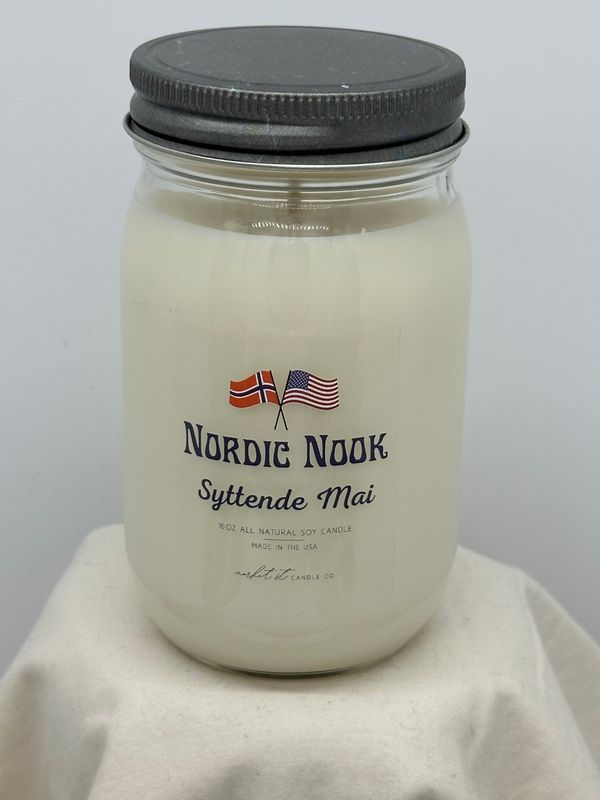Candle Syttende Mai Nordic Nook