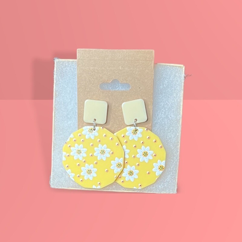 Honeycomb Daisy Earrings