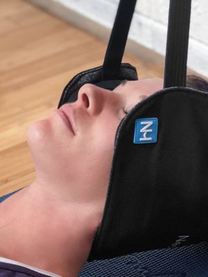 美國 The Neck Hammock™ 頸椎牽引器（新款改良版）｜肩頸拉伸器｜頸部伸展枕