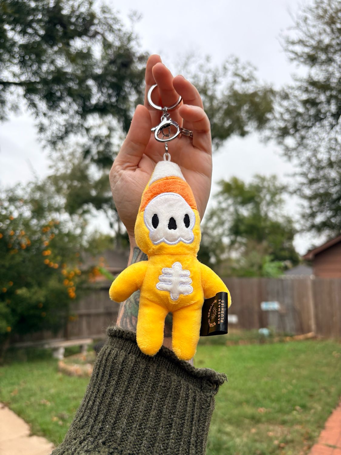 Candy Corn Skully Keychain