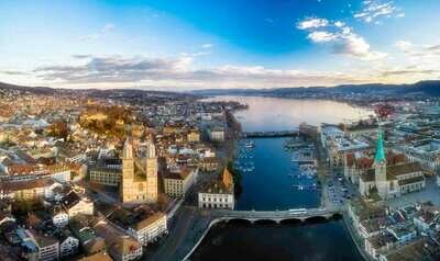 Leinwandprint Zürich mit See Aerial von Alex Tseli 140x80x4cm