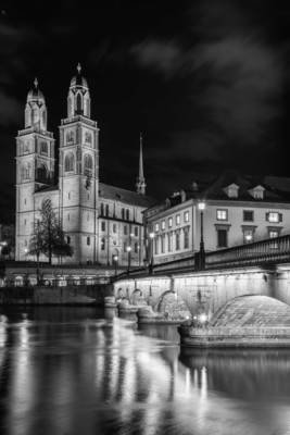 Leinwandprint Grossmünster mit Münsterbrücke 80x55x2cm
