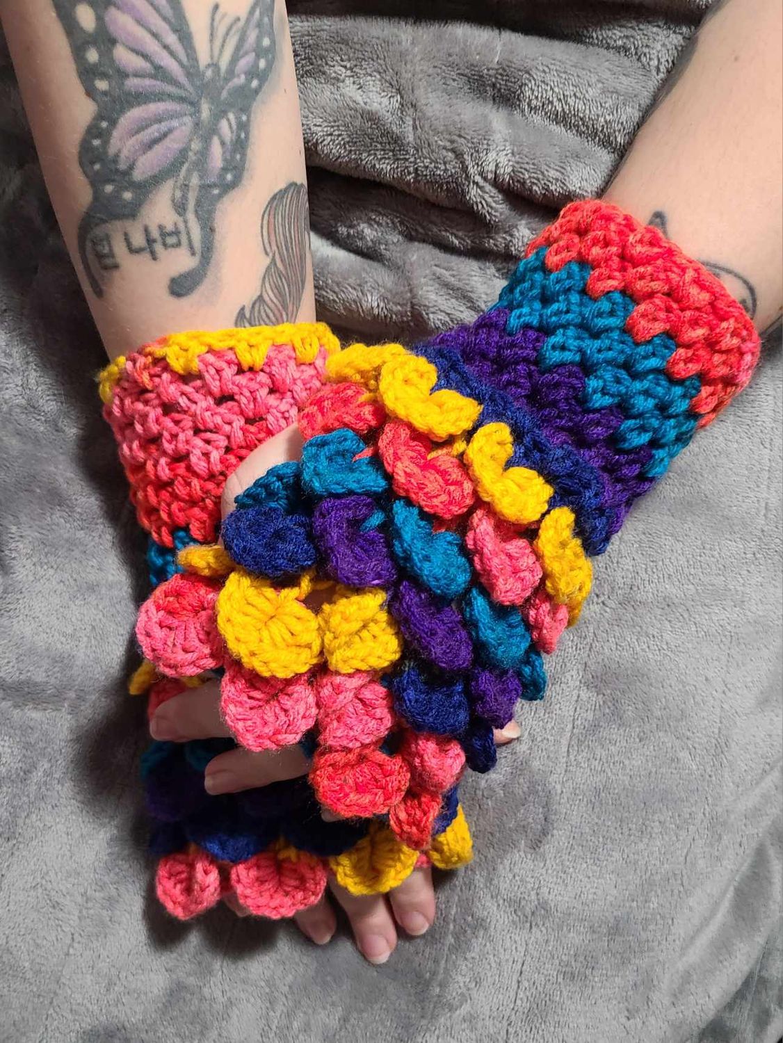 Dragon Scale Gloves