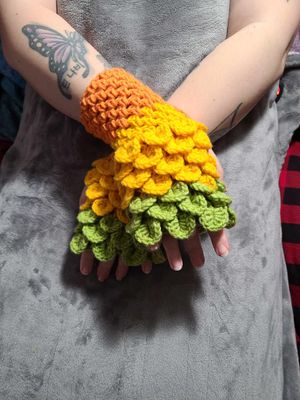 Dragon Scale Gloves