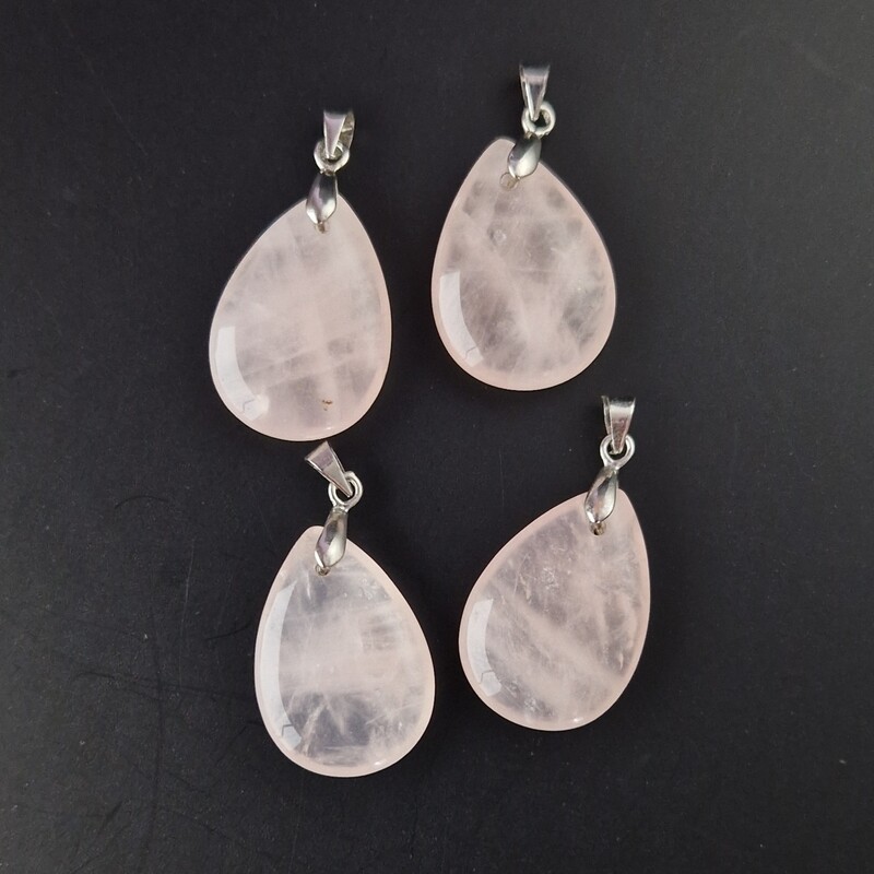PENDENTIF QUARTZ ROSE
