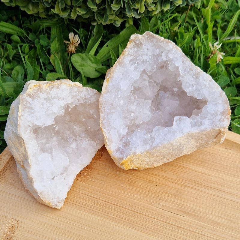 GÉODE CRISTAL DE ROCHE QUARTZ