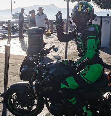 AMATEUR LEVEL QUALITY