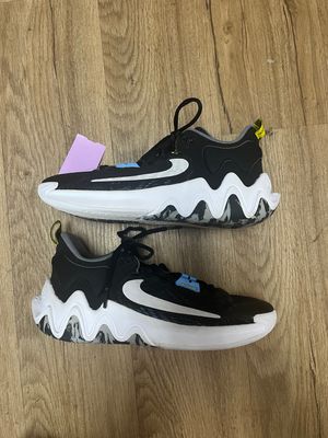 Nike Sneakers 8 - EUC