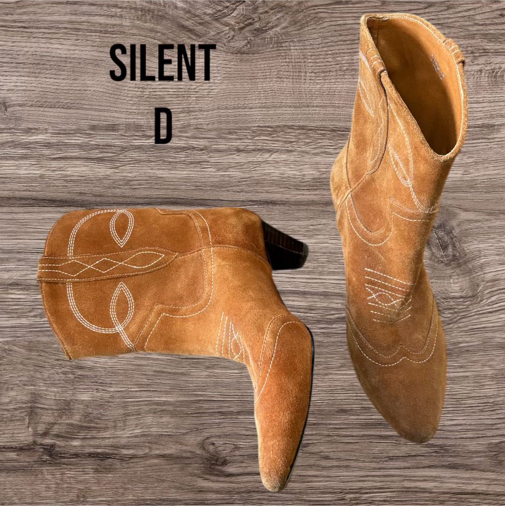Silent D Boots - Size 40