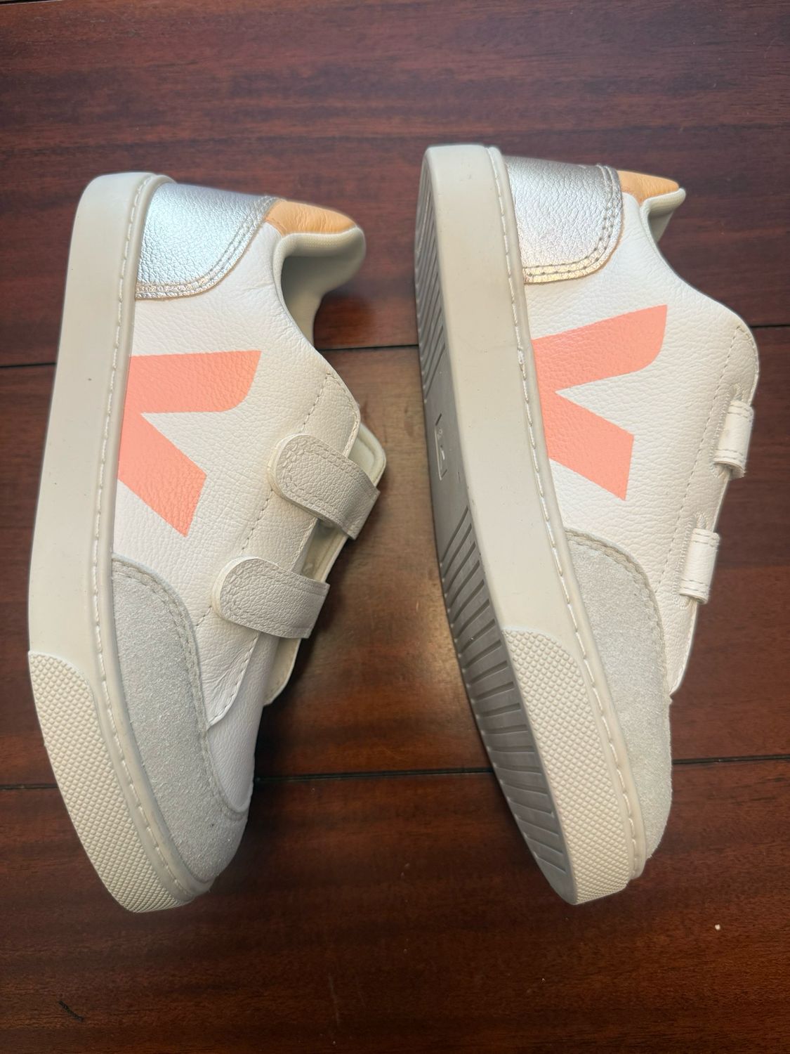 Veja 4 (youth)