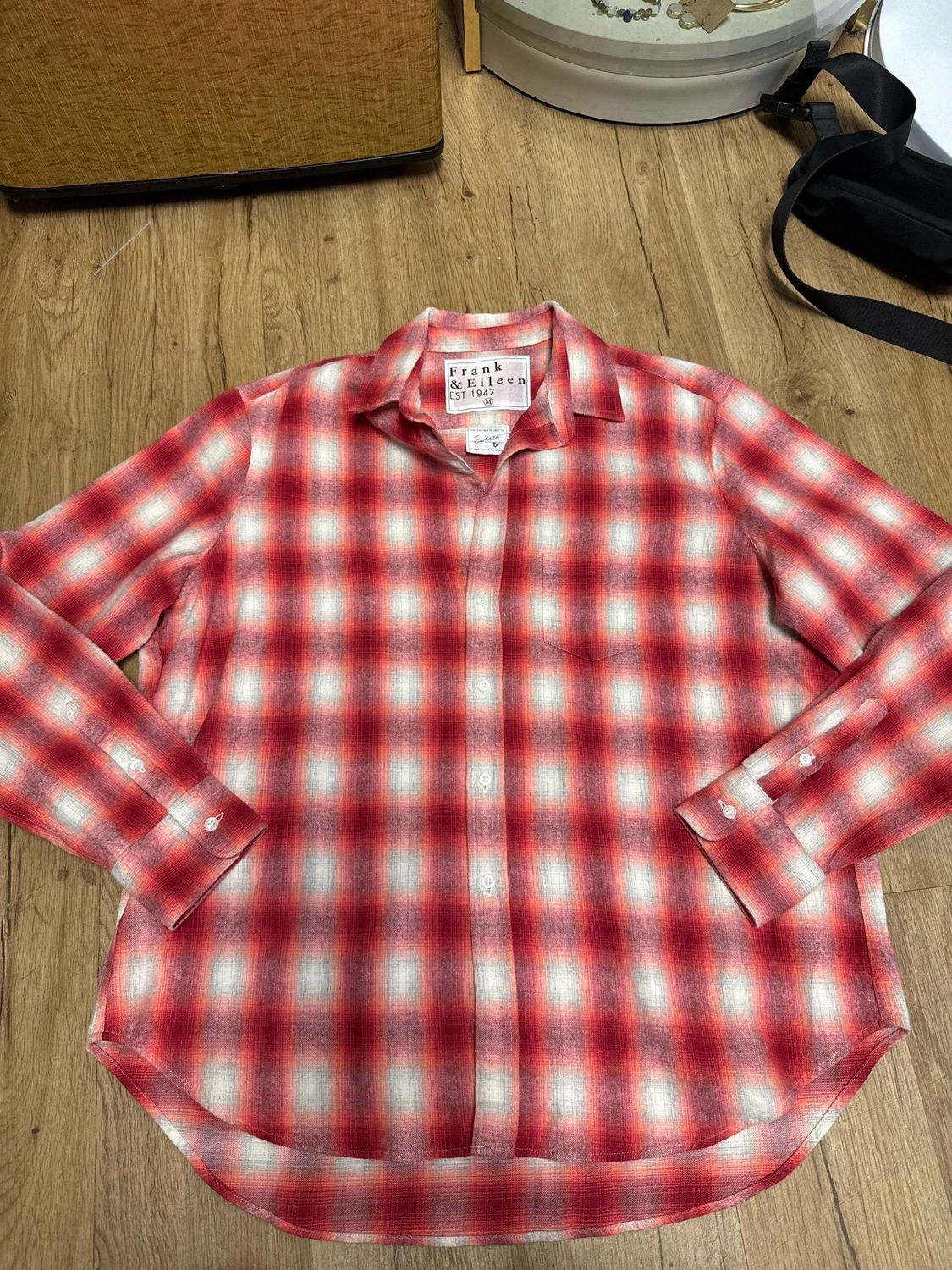 Frank &amp; Eileen Medium Top