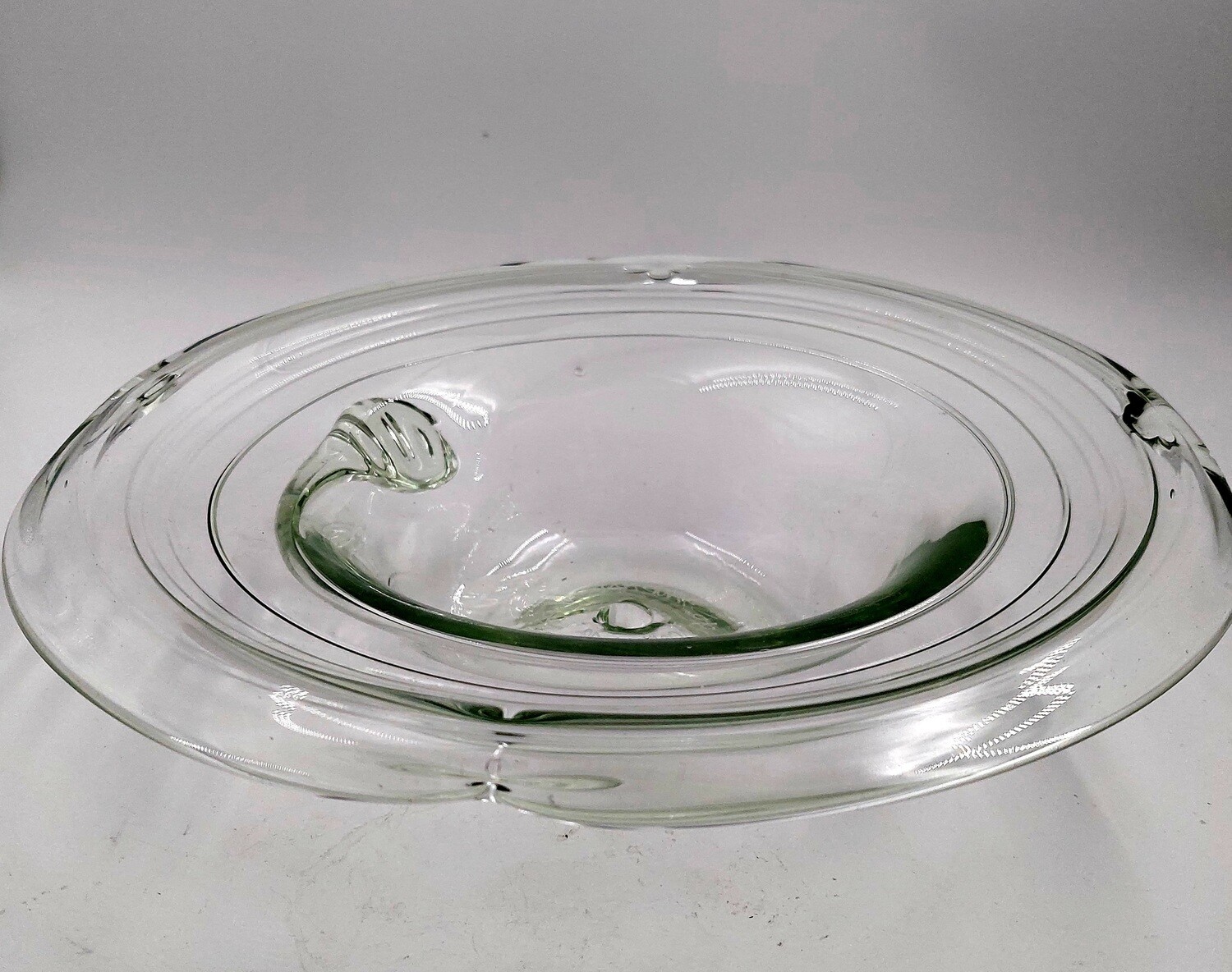 Geoff Viney - Australian Studio Art Glass Bowl Signed c.1981