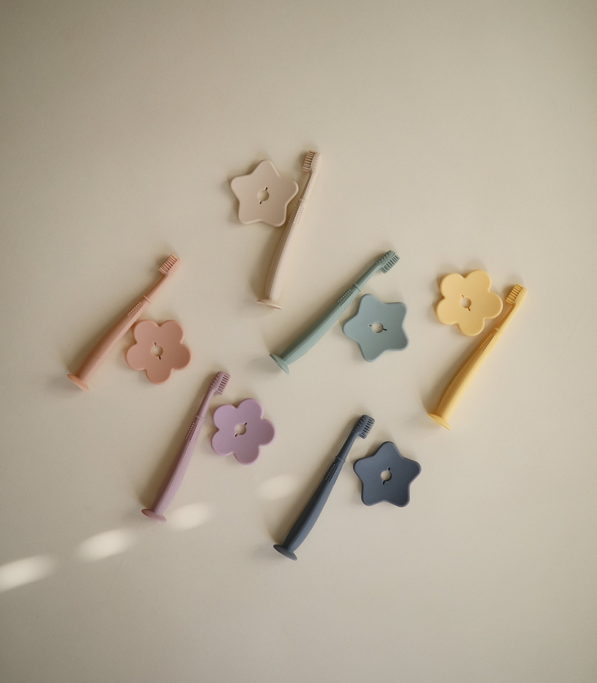 Oefen tandenborstel ster -Shifting sand - Mushie