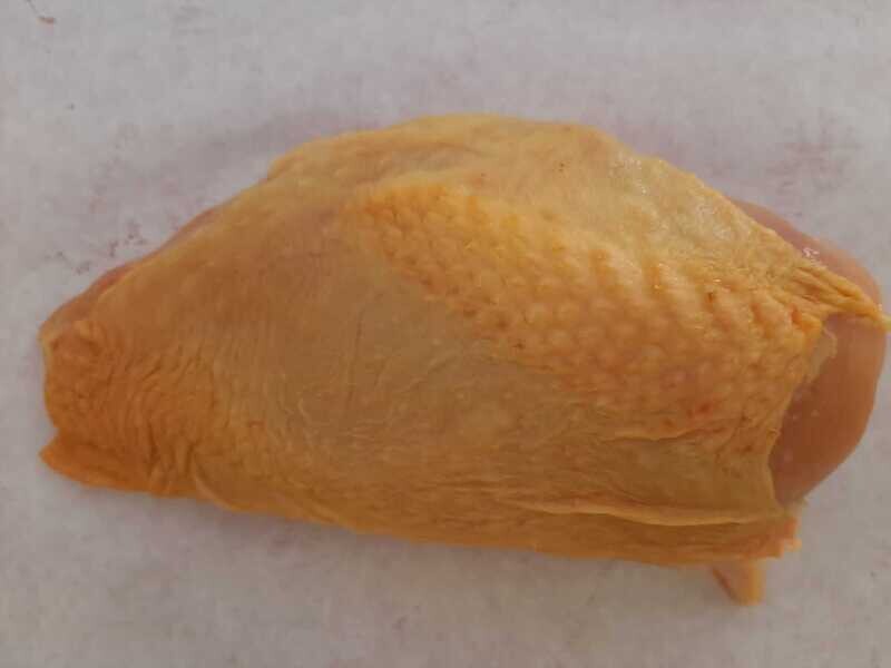 MEZZO PETTO DI POLLO INTERO (0,5 KG)