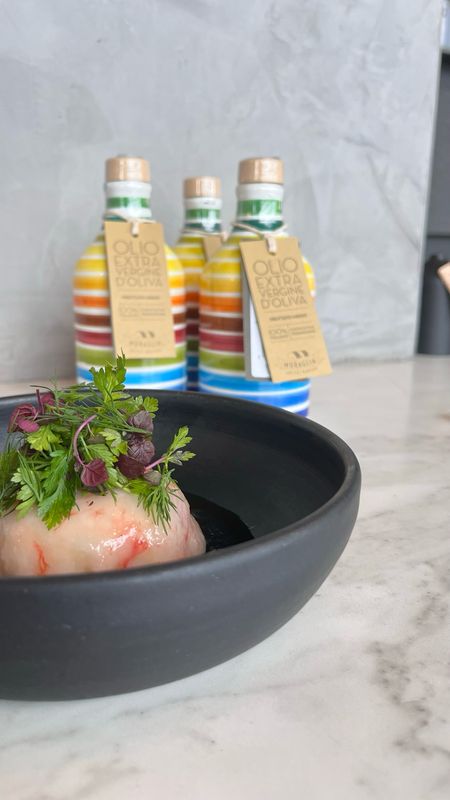 CARPACCIO VAN LANGOUSTINE Schorseneer, gepofte gierst & limoen CARPACCIO VAN LANGOUSTINE Schorseneer, gepofte gierst & limoen