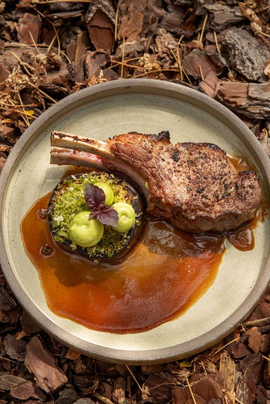 Lamskroon, szechuan, aubergine & chimichurri36