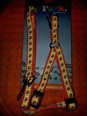 *Harness &amp; Leash Set; Colour: Orange &amp; Yellow, Black Paw Prints; Size: M