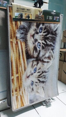 ( 1) Large Decorative Cat Mat, Size 31″ x 19″ by Pet Park / Mascotas; Size: Large (31 inches x 19 inches); (2 Kittens)
