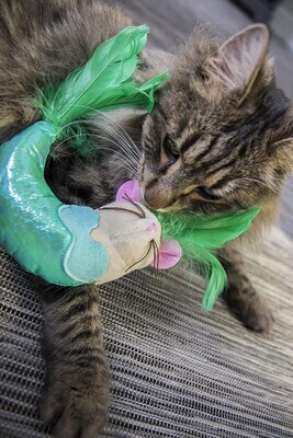 *SmartyKat Mer Mouse KICKER Cat Toy with Feathers; Style: Mer Mouse