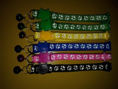 **YASMA Breakaway PAW PRINT Cat Collar -Cat Collar with Bell Kitten Collars with Bell Charm, 1 pc, Solid &amp; Safe, Nylon, Mixed Colors - BREAKAWAY